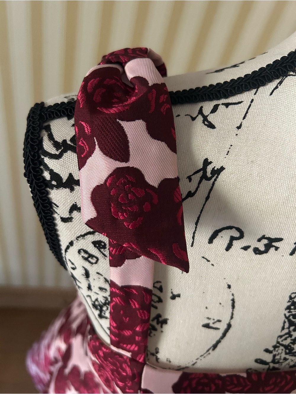 Kate Spade Rosy Florets Midi Dress w/pockets in Pink and Burgundy Floral - Picture 4 of 7